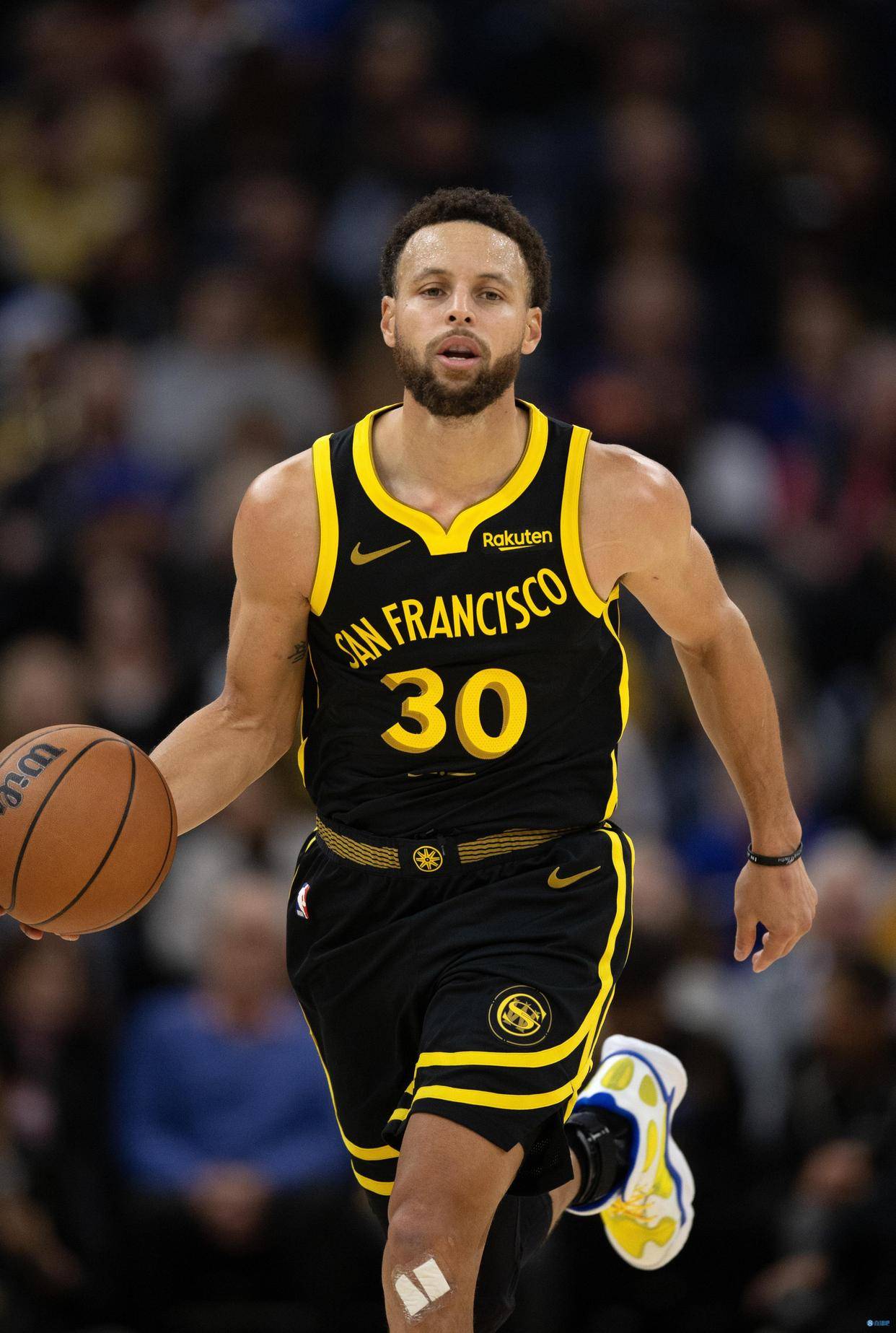 博洛尼亚2-0那不勒斯，达林加破僵，卢库米锁定胜局