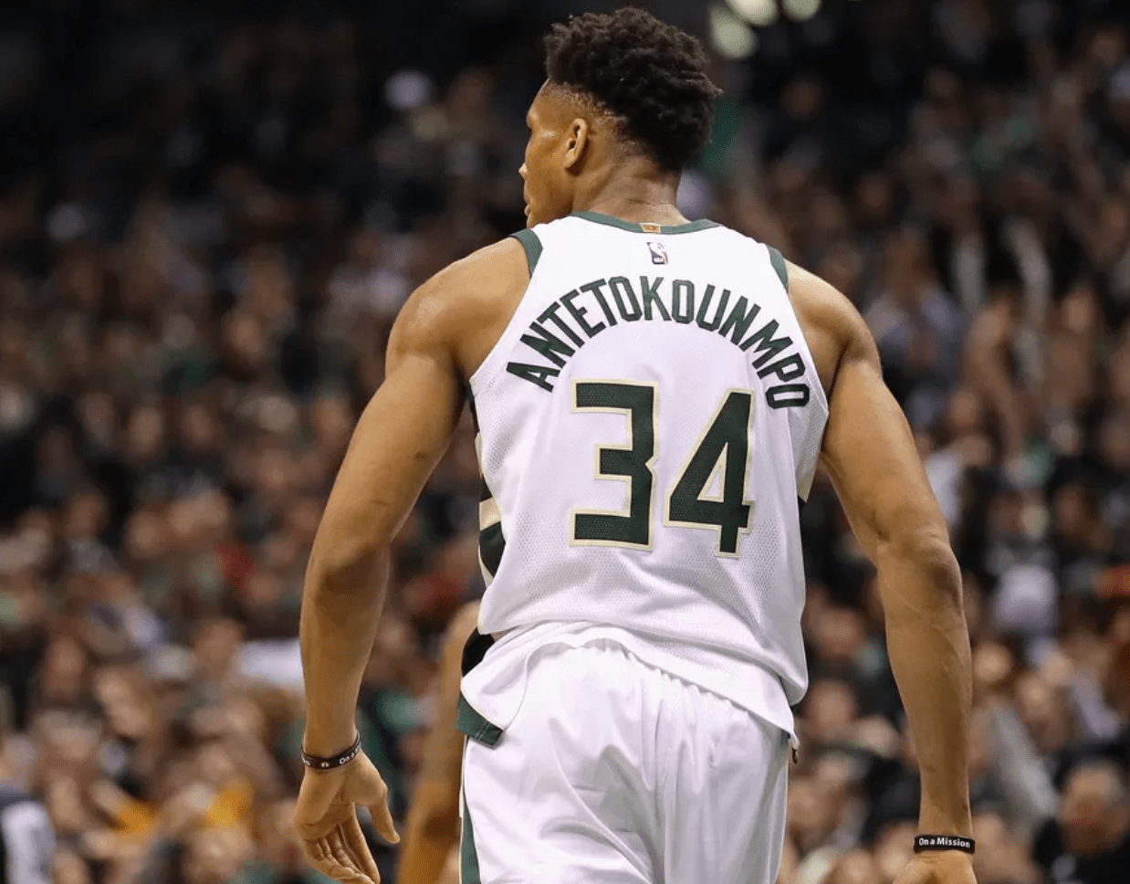 陈晨威赛后回应角色定位