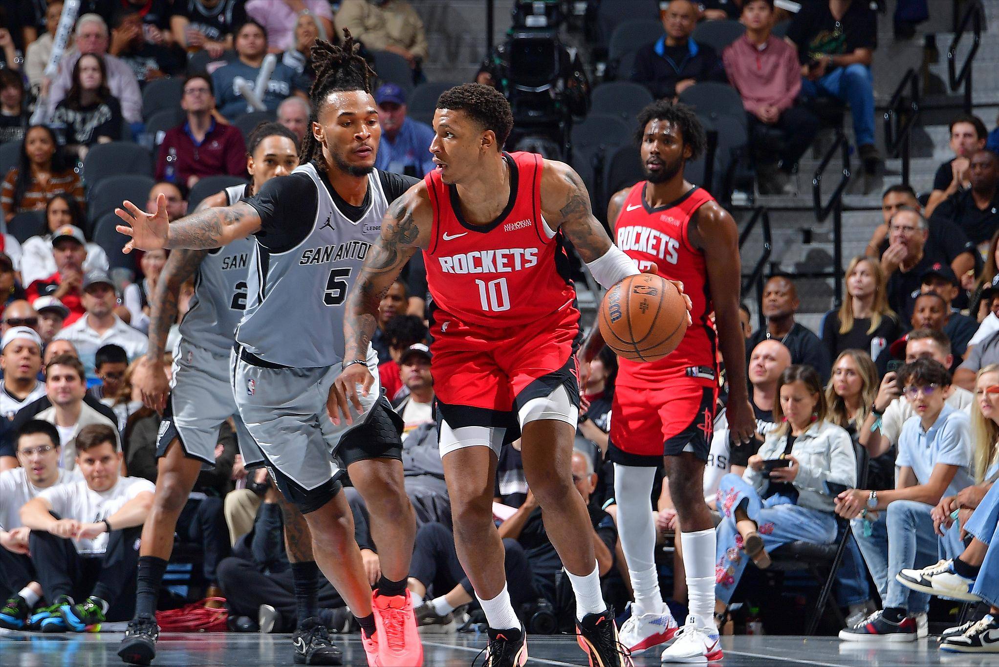 短时高频游戏模式受到青睐