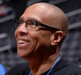 POV：当你站在麦克·迈尼昂面前😳