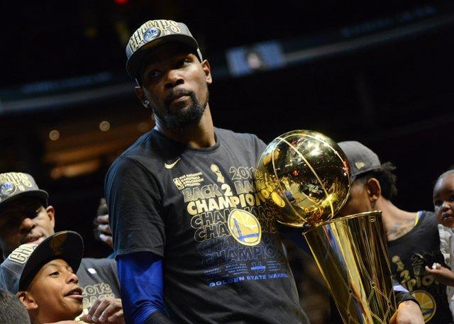 马竞西超杯名单：格子、科克领衔，略伦特在列，多名小将入选