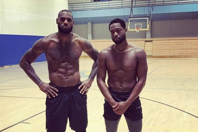 掘金残阵力克雄鹿