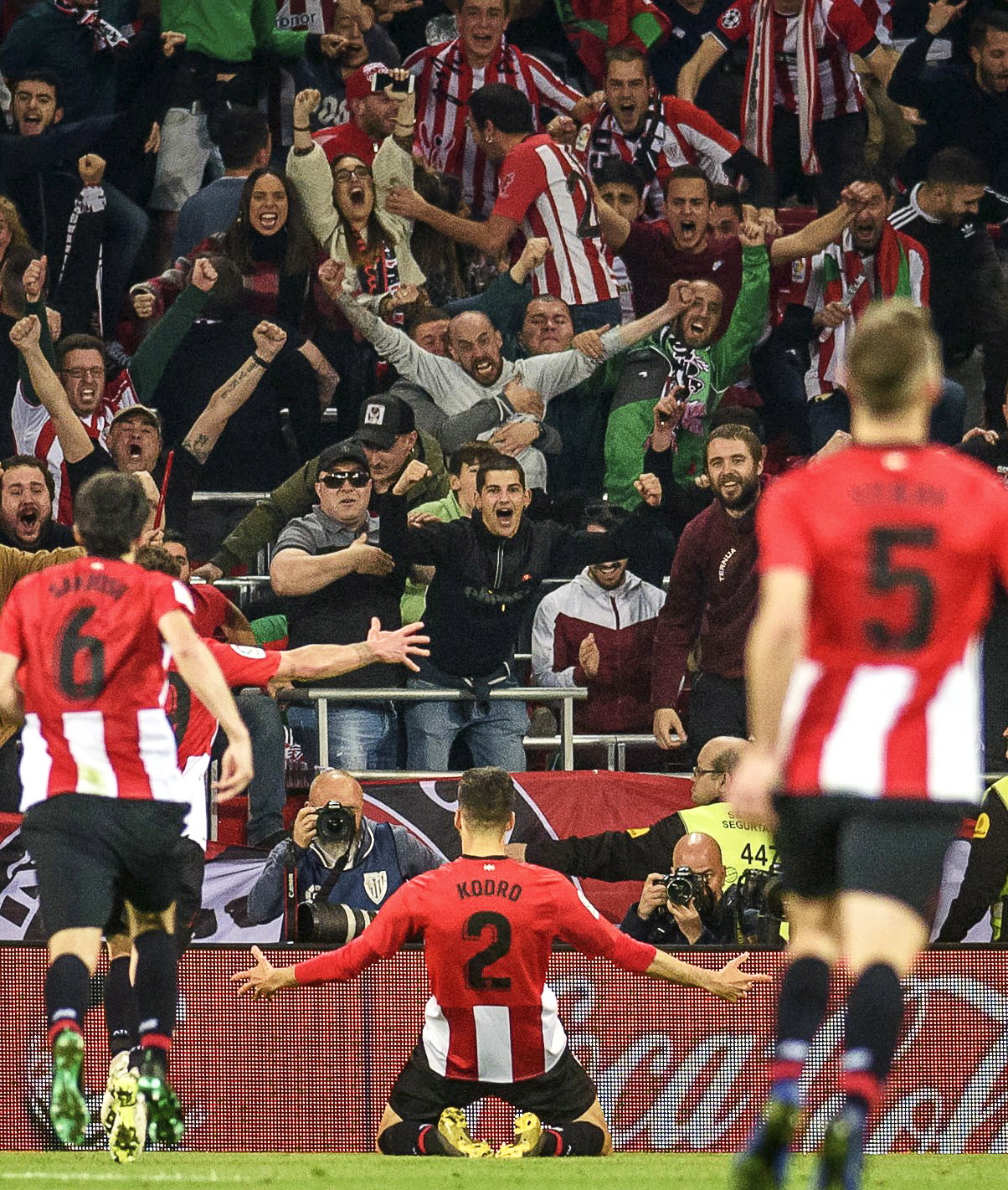 铃木一朗在全明星赛击出史上首支场内本垒打，惊艳全场并荣膺全明星 MVP