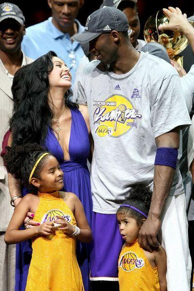 阿伦·贾吉在 2022 年击出第 62 轰时，现场球迷因争抢该纪录球引发大规模混乱