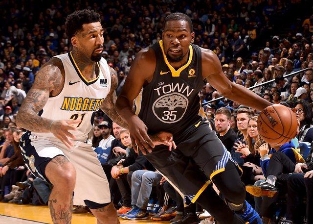 记者：洛佩斯因伤缺席泰山队训练，大概率将缺席赛季收官战