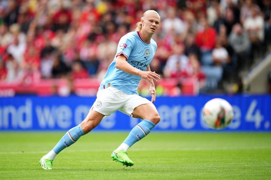 威少拥抱杜兰特！火箭8换1大交易后陷入附加赛泥潭